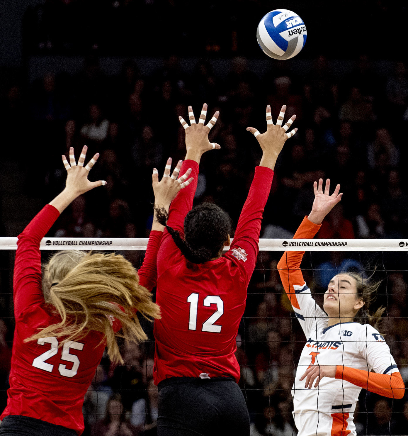 Nebraska volleyball vs. Illinois, 12.13